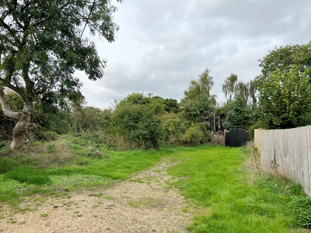 Lot: 49 - FREEHOLD LAND WITH POTENTIAL -